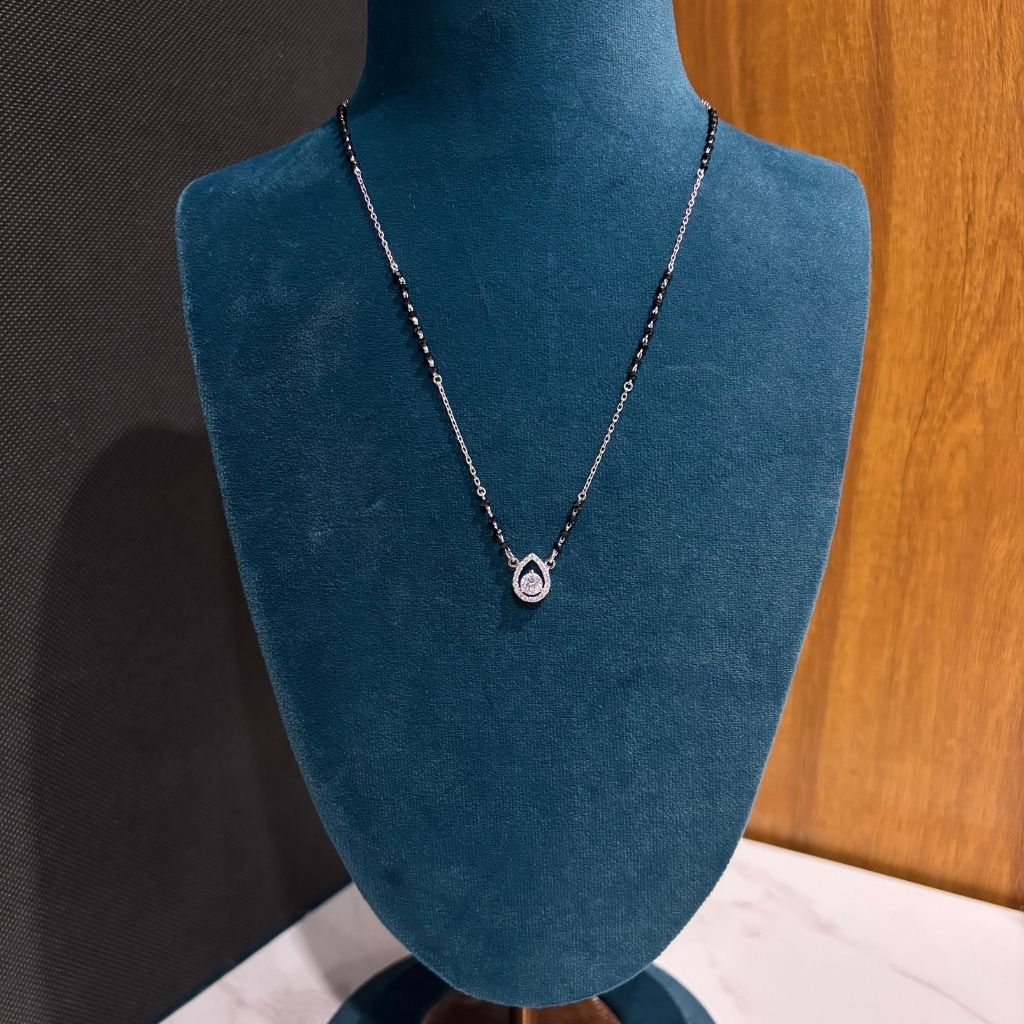 Tear drop Shape Women Dokiya