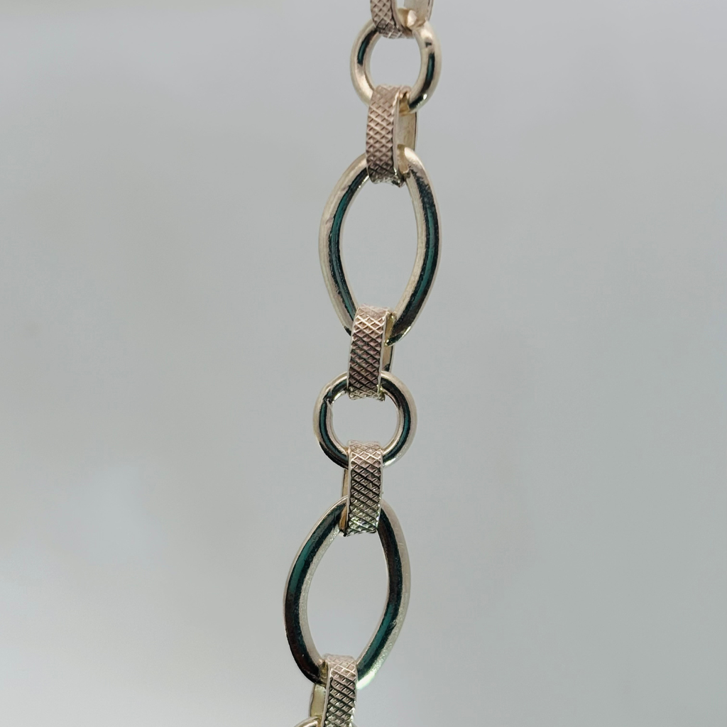 Silver Man's Hollow Chain