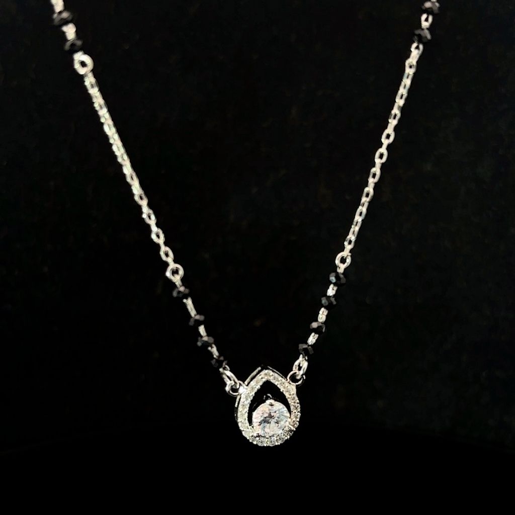 Tear drop Shape Women Dokiya